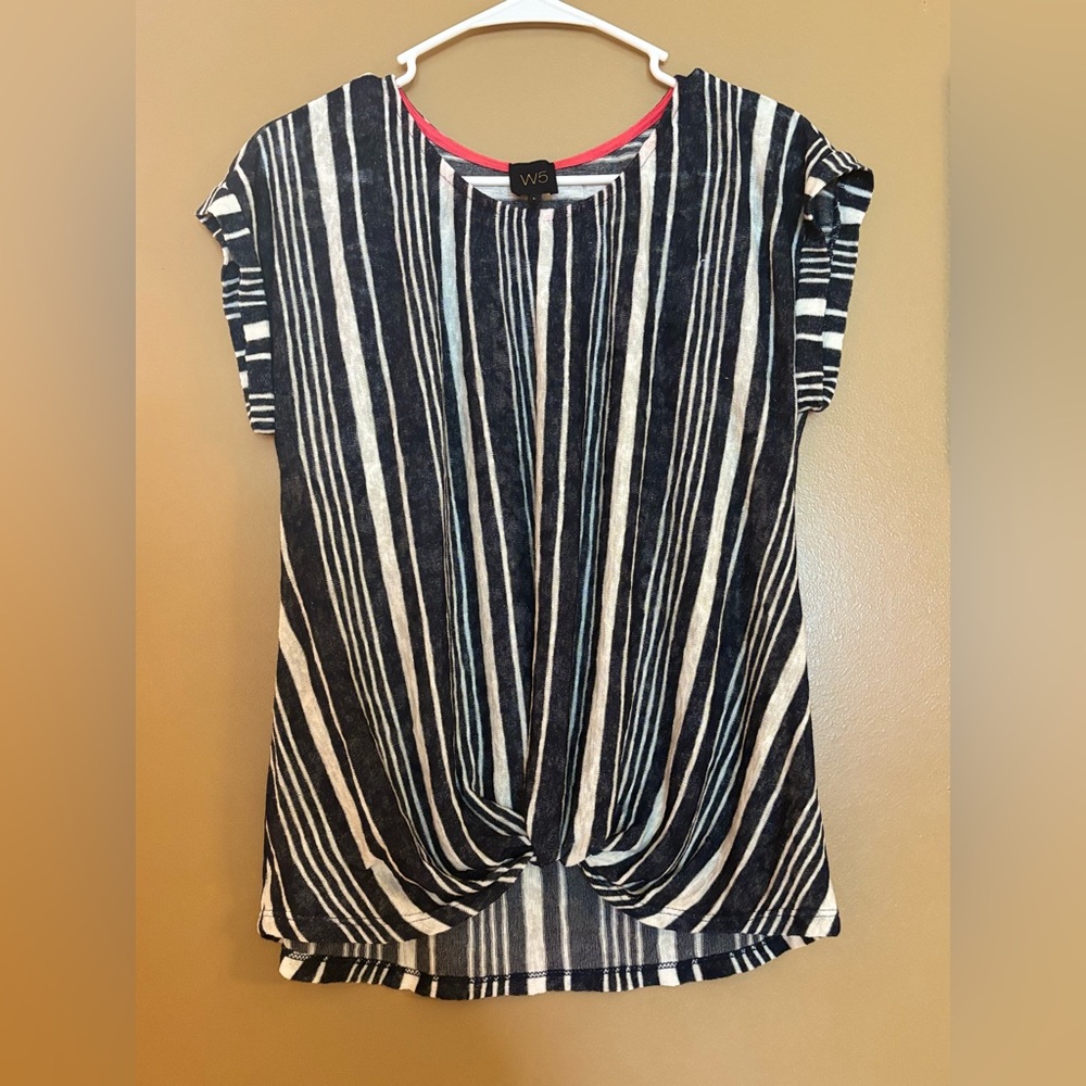 Women's Navy and White Striped Lightweight Knit Top Size Large